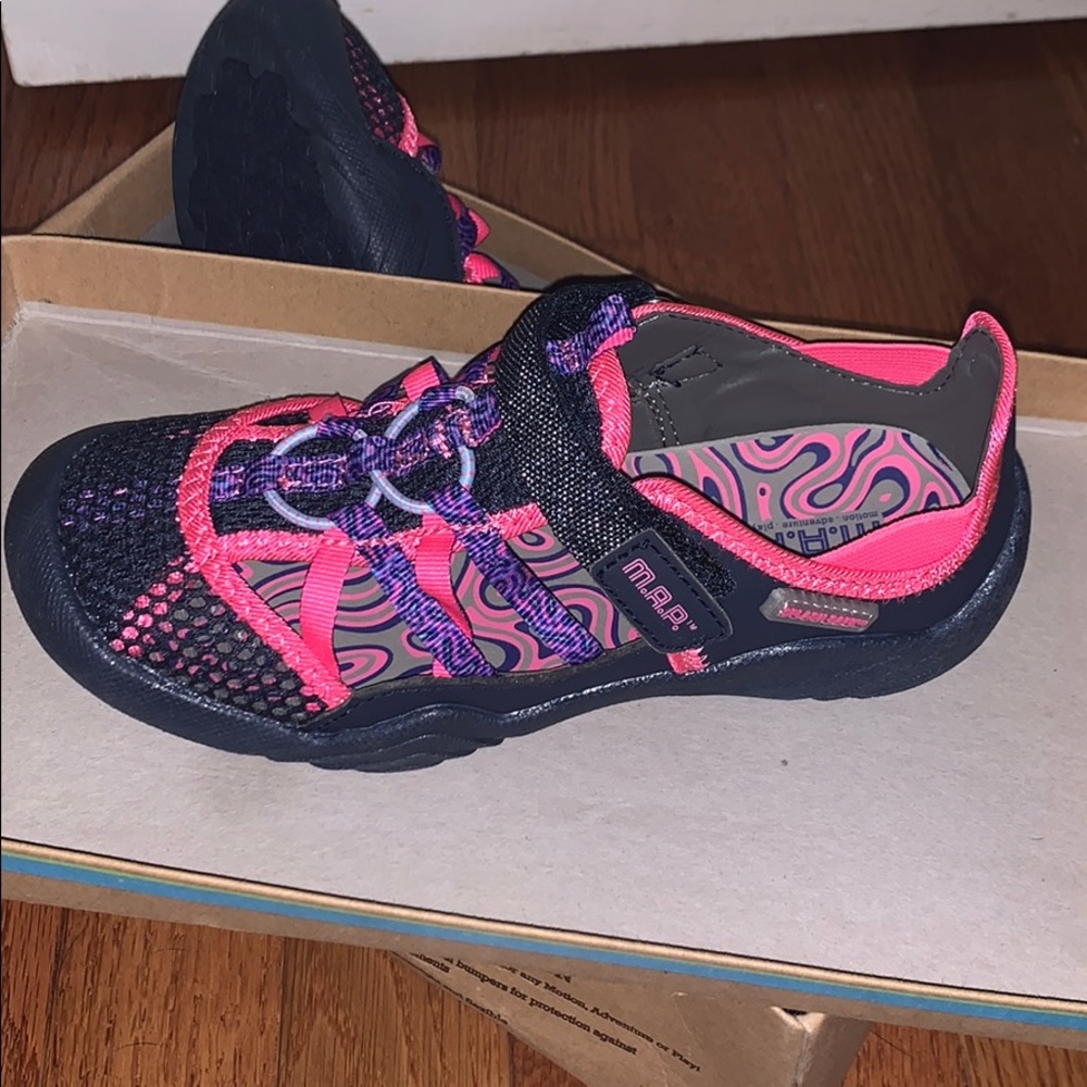 Little Girls Sandals, Size 1